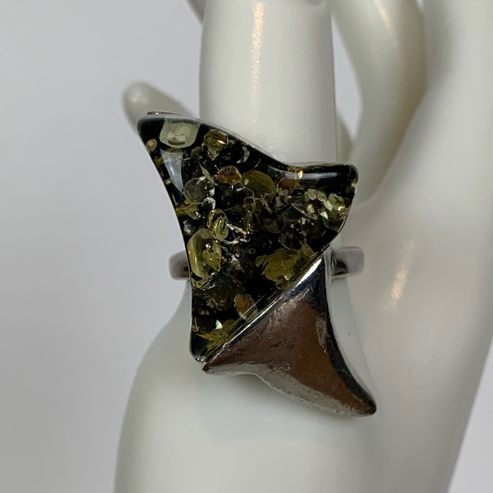 Green Yellow Amber Ring 18KGP Size 8.5 Vintage Abstract Design Bold Dramatic